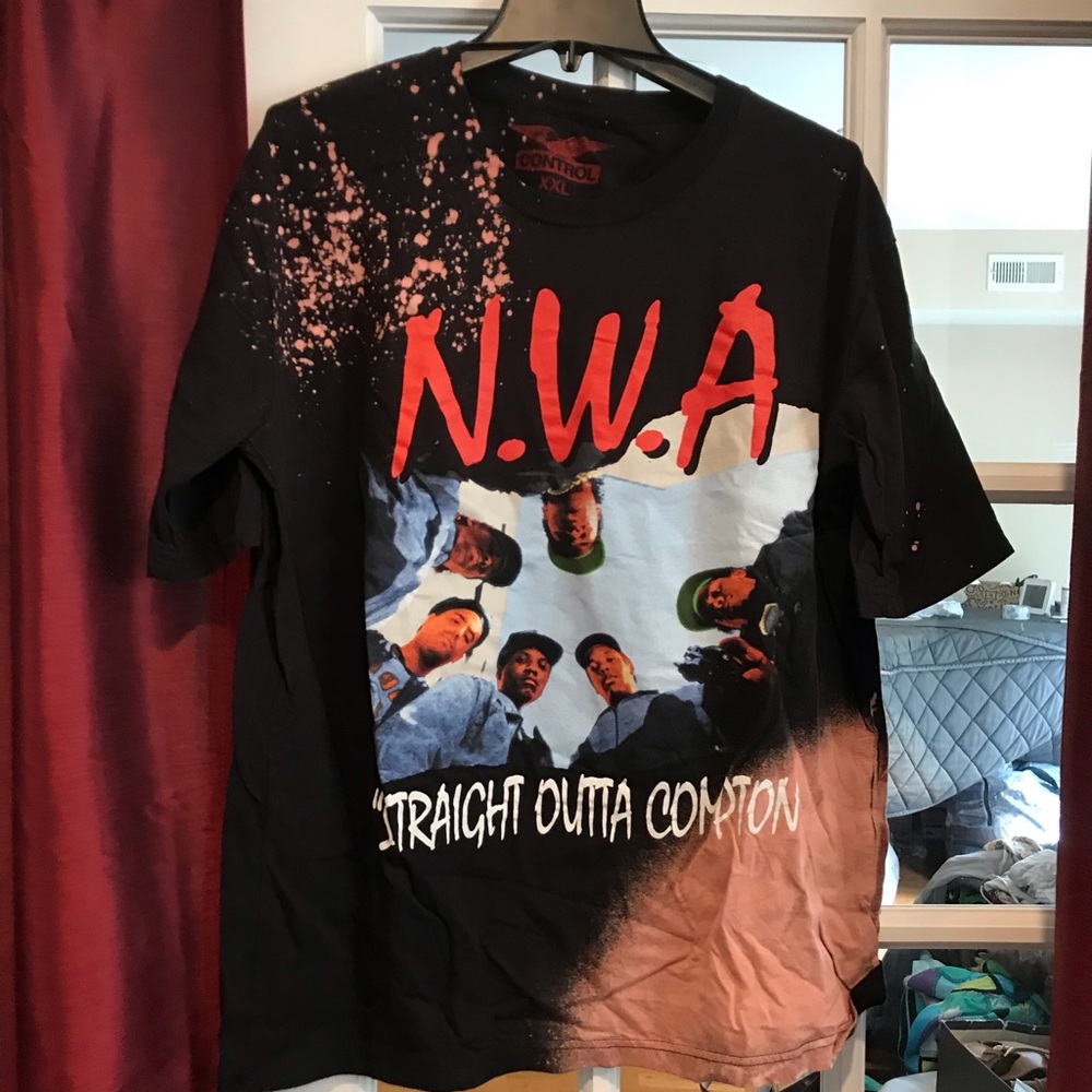 Control t Shirt